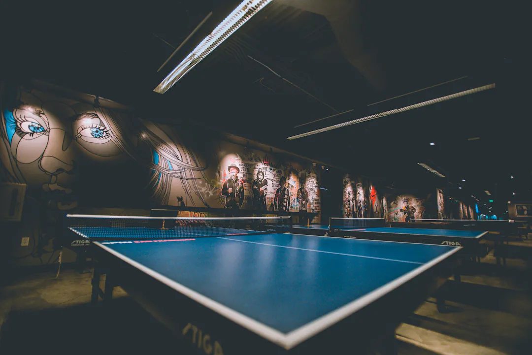 Tischtennisplatte als eine typische Spielfläche eines 3-in-1 Spieltischs